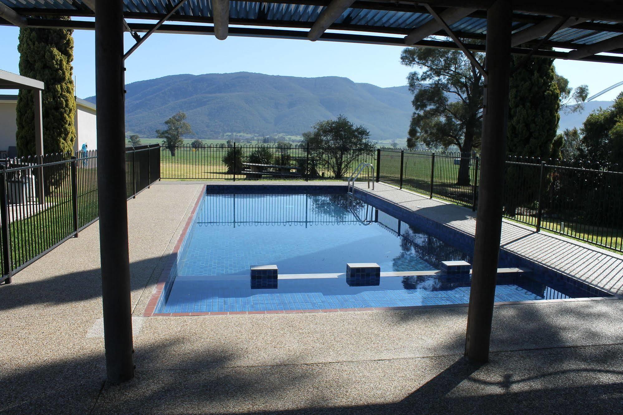 Mountain View Motel Corryong Exterior foto