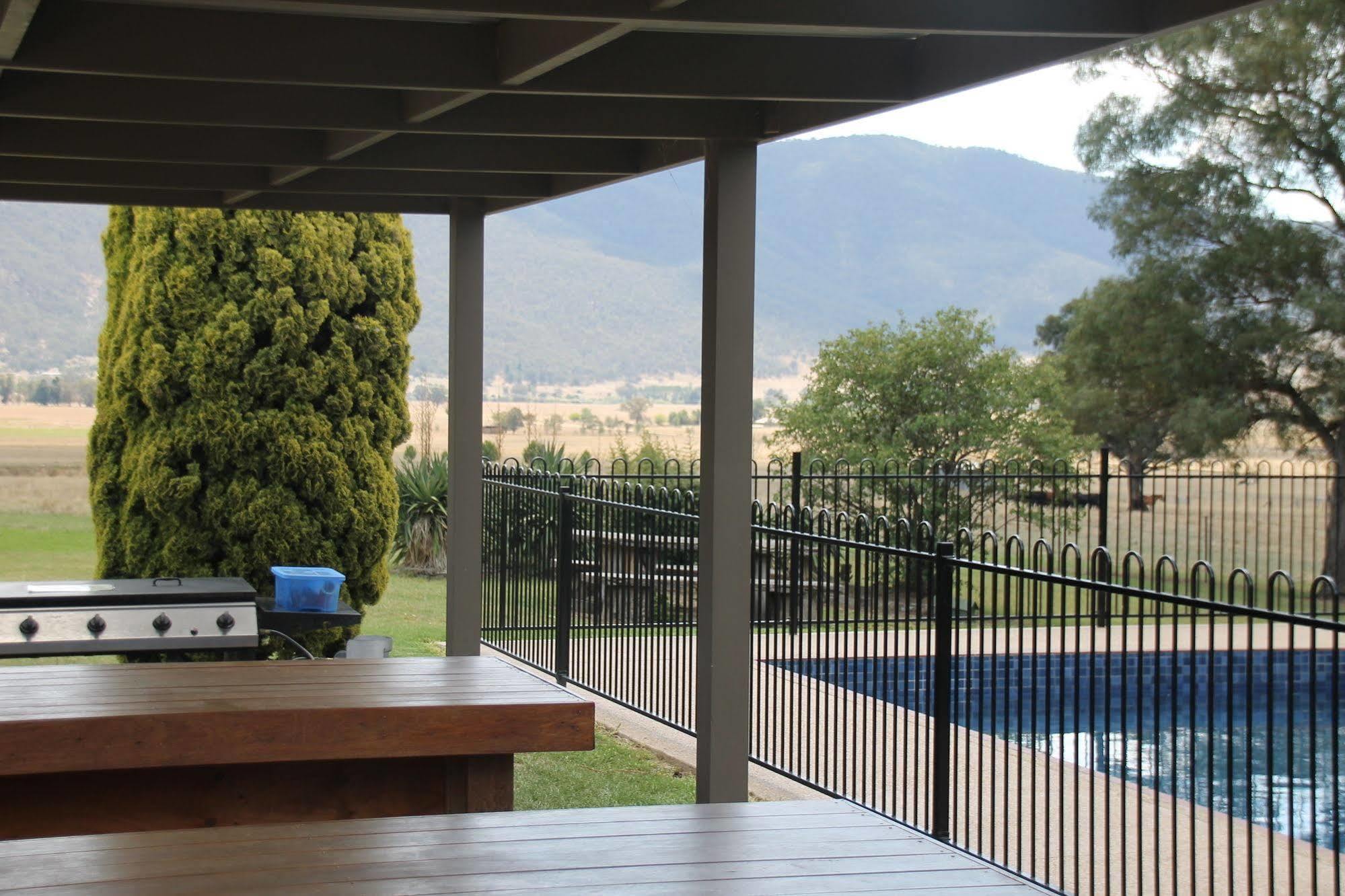 Mountain View Motel Corryong Exterior foto